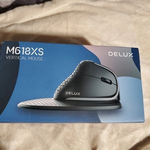 NWT Delux M618XS Vertical Mouse